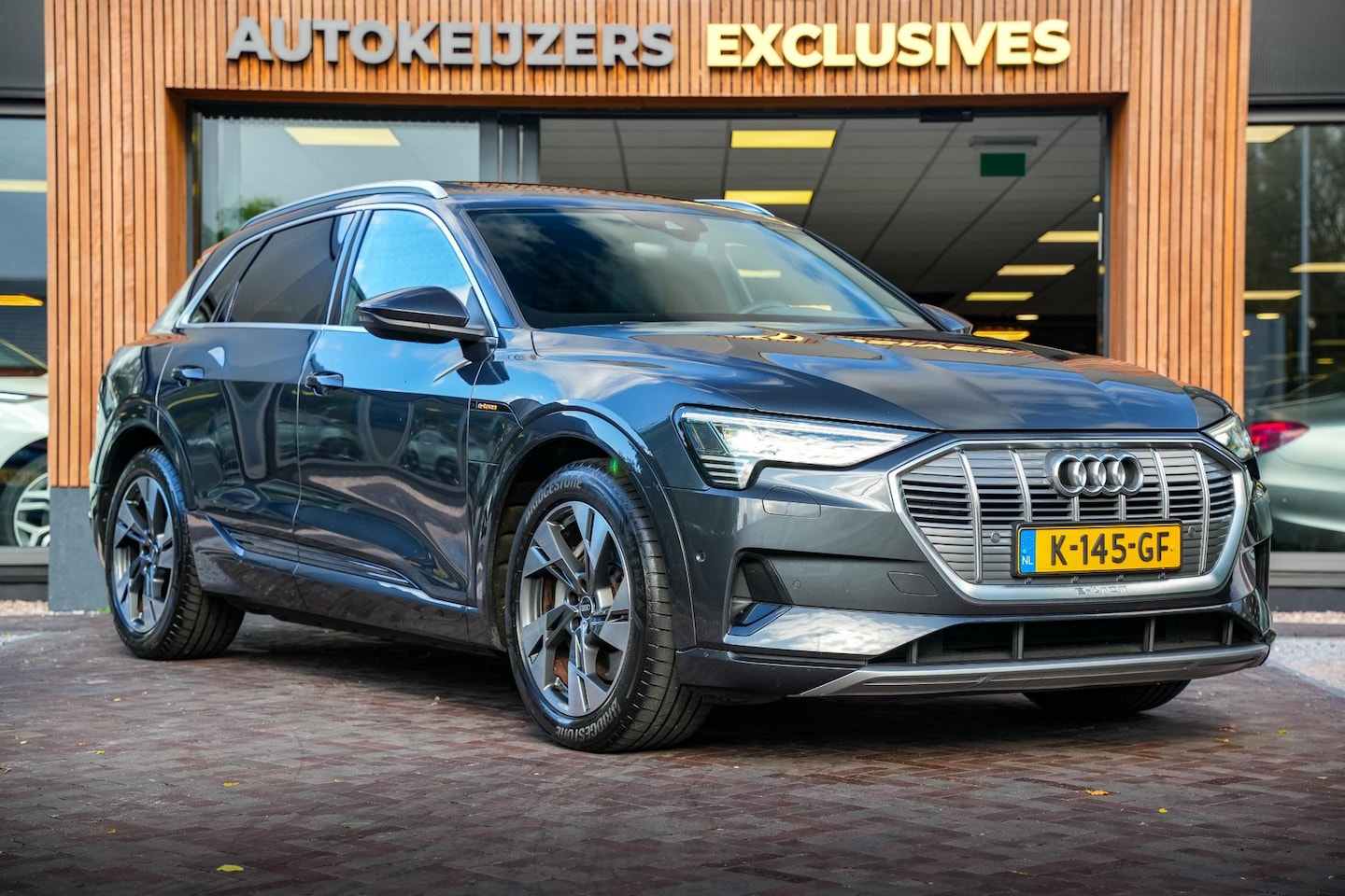 Audi e-tron - 50 quattro Business edition Plus 71 kWh Panodak Leer Memory Trekhaak Camera - AutoWereld.nl