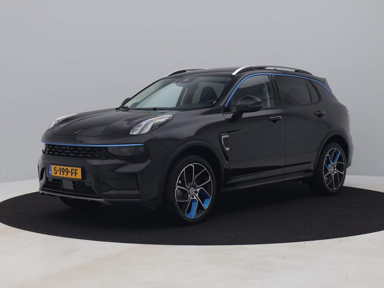 Lynk & Co 01 - 1.5 Plug-in Hybrid | 360° | NLD AUTO - AutoWereld.nl