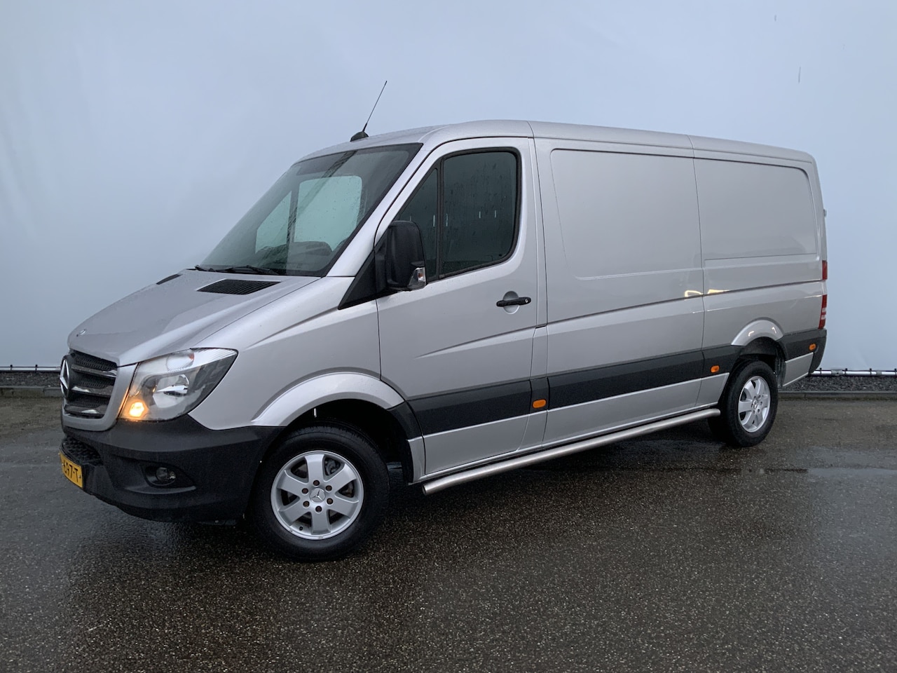 Mercedes-Benz Sprinter - 313 2.2 CDI 366 L2H1 Airco Cruise Alu Velg Side Bar Trekhaak 2800 kg Navi 3 Zits Euro 5 - AutoWereld.nl