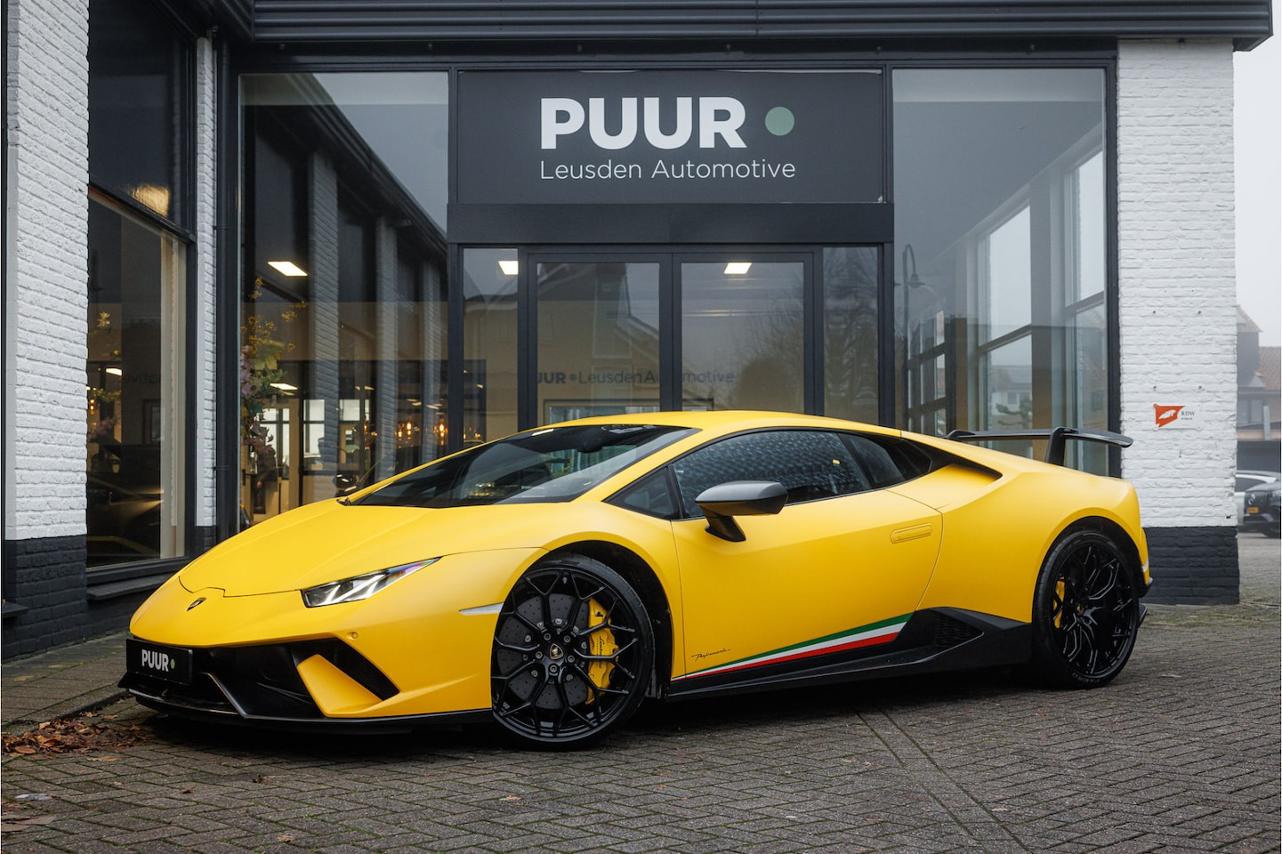 Lamborghini Huracán - 5.2 V10 Performante Giallo Horus - Carbon Seats - Lift - AutoWereld.nl