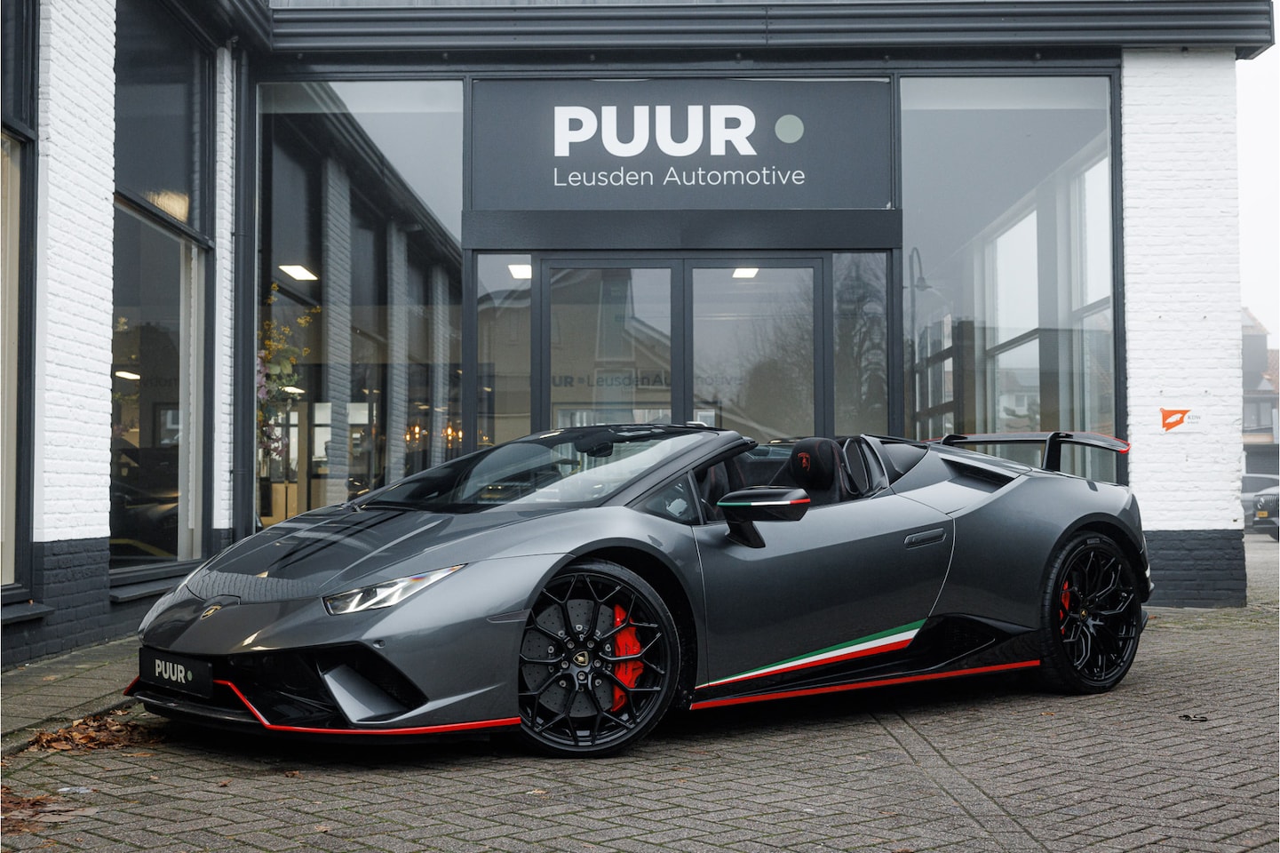 Lamborghini Huracán - Performante Spyder 5.2 V10 Comfort Seats - BTW - 1e Eigenaar - AutoWereld.nl