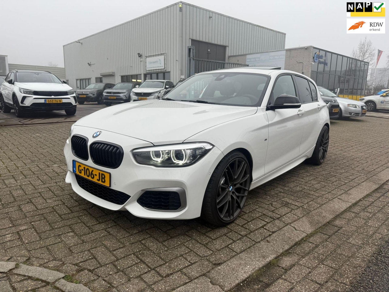 BMW 1-serie - M140i M Performance, NAP, UNIEK, Harman/Kardon - AutoWereld.nl