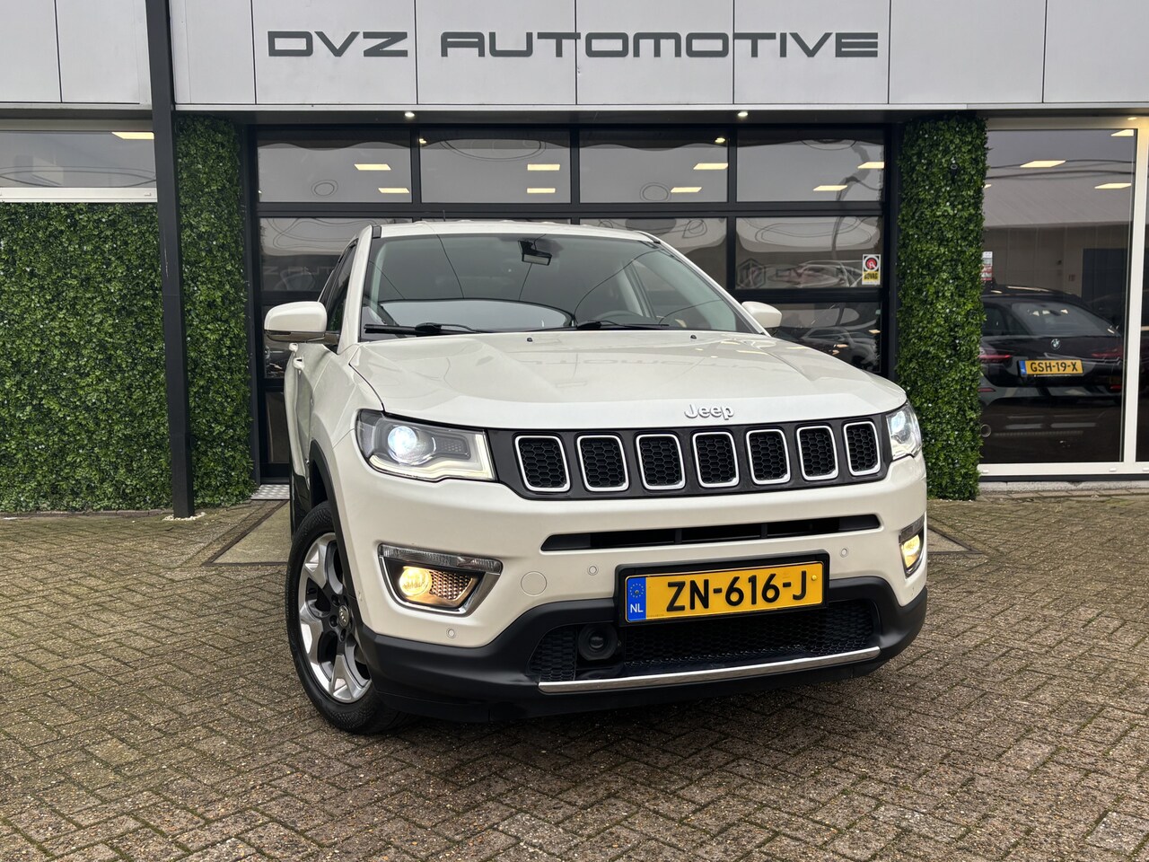 Jeep Compass - 1.4 170PK 4x4 Aut. Limited | Carplay | Beats | Carplay - AutoWereld.nl