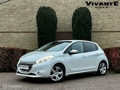 Peugeot 208 - 1.2 VTi Oxygo Cruise*Navi*Parkeercensor*Clima