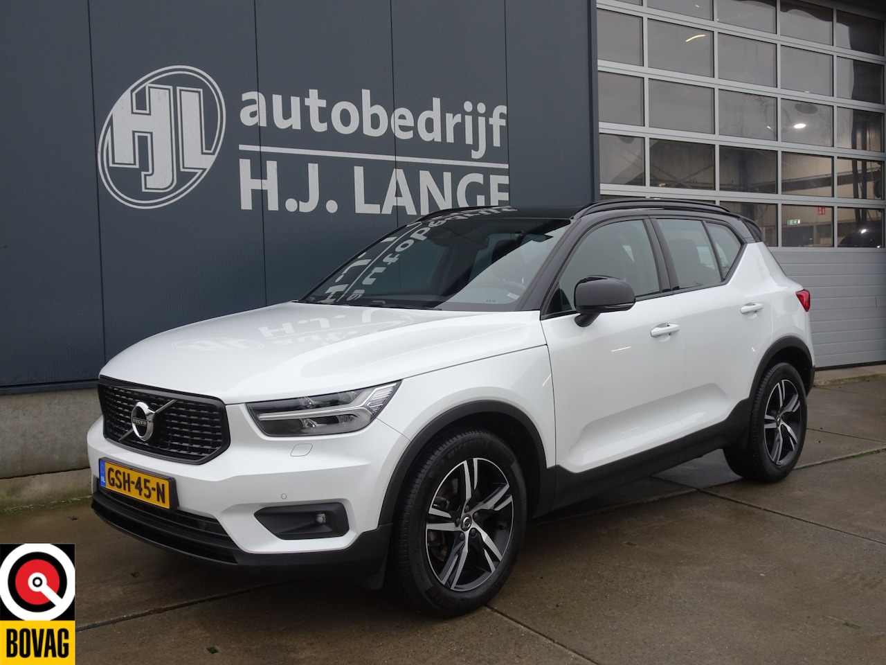 Volvo XC40 - 2.0 T4 R-Design 2.0 T4 R-Design - AutoWereld.nl