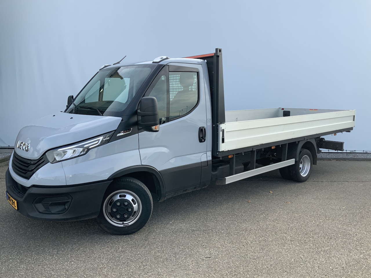 Iveco Daily - 35C21 3.0 410 Automaat Pick Up Dub Lucht Camera Airco Cruise Navi Trekhaak 3500kg 3 Zits E - AutoWereld.nl