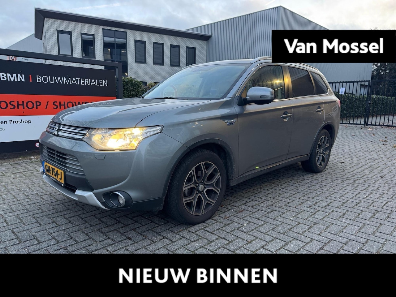 Mitsubishi Outlander - 2.0 PHEV Limited Edition X-Line 2.0 PHEV Limited Edition X-Line - AutoWereld.nl