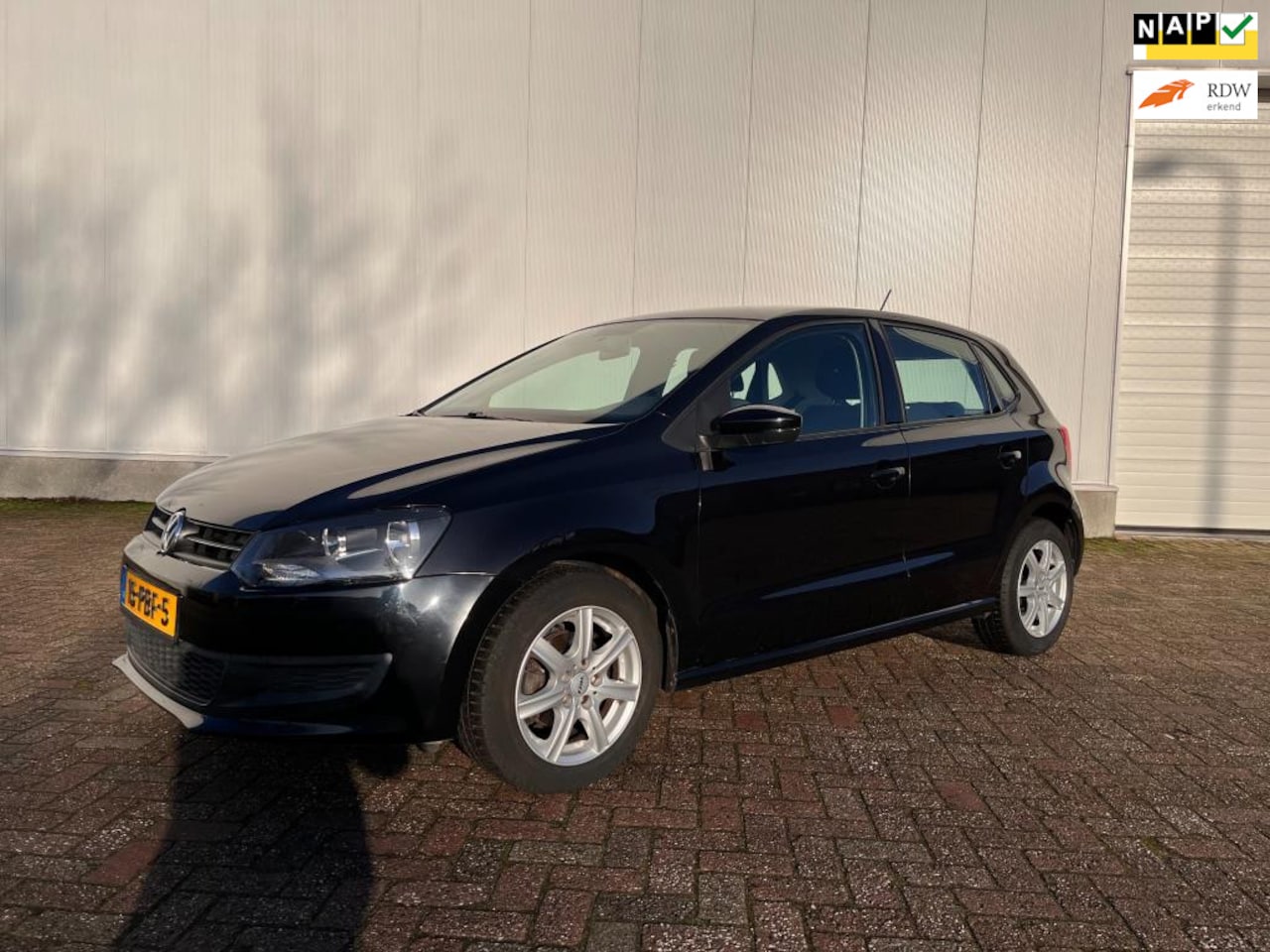 Volkswagen Polo - 1.4-16V Comfortline 1.4-16V Comfortline - AutoWereld.nl