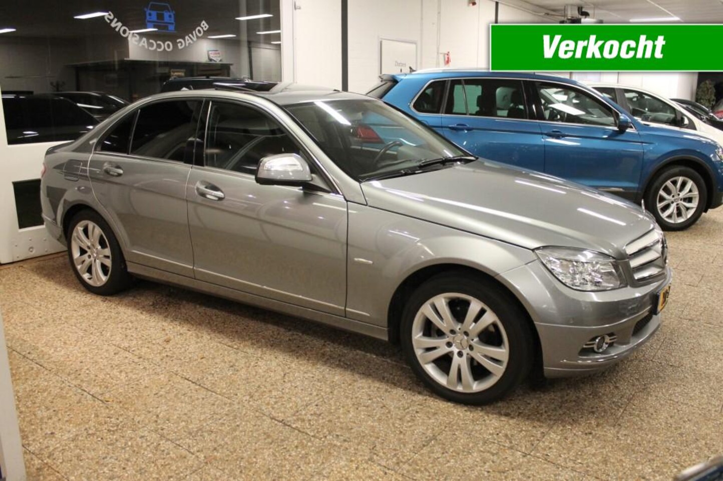 Mercedes-Benz C-klasse - 180 K AVANTGARDE   Stoelverwarming / trekhaak / parkeersensoren - AutoWereld.nl