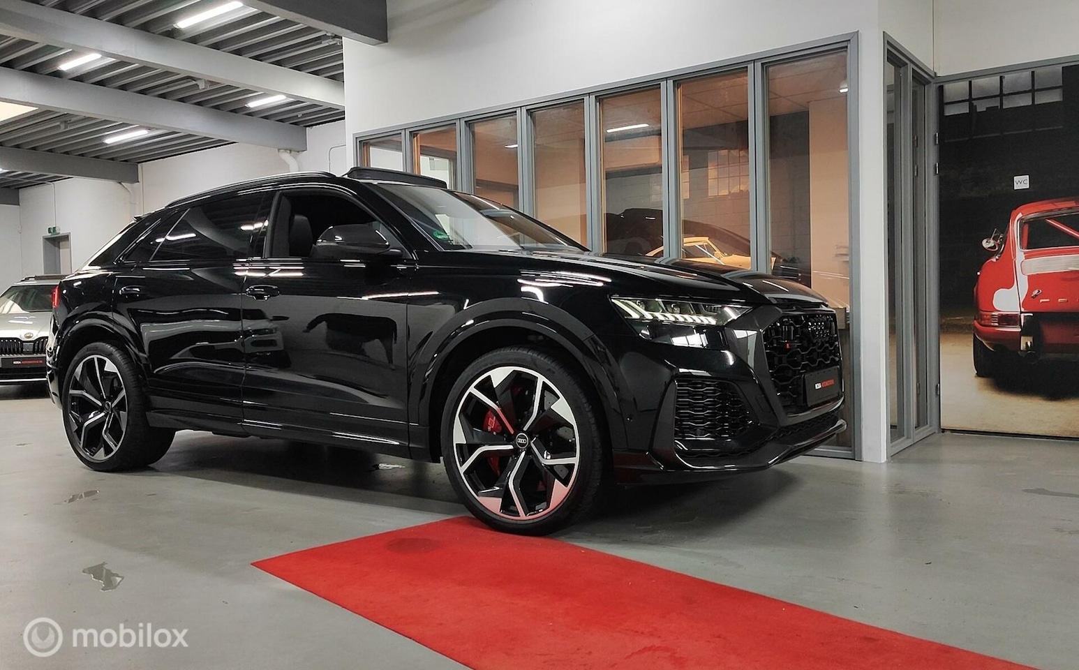 Audi RSQ8 - 4.0 TFSI RS Q8 quattro KERAMISCHE REMMEN CARBON PAKK. NIGHT VISION TV BANG OLUFSEN VOL OPT - AutoWereld.nl