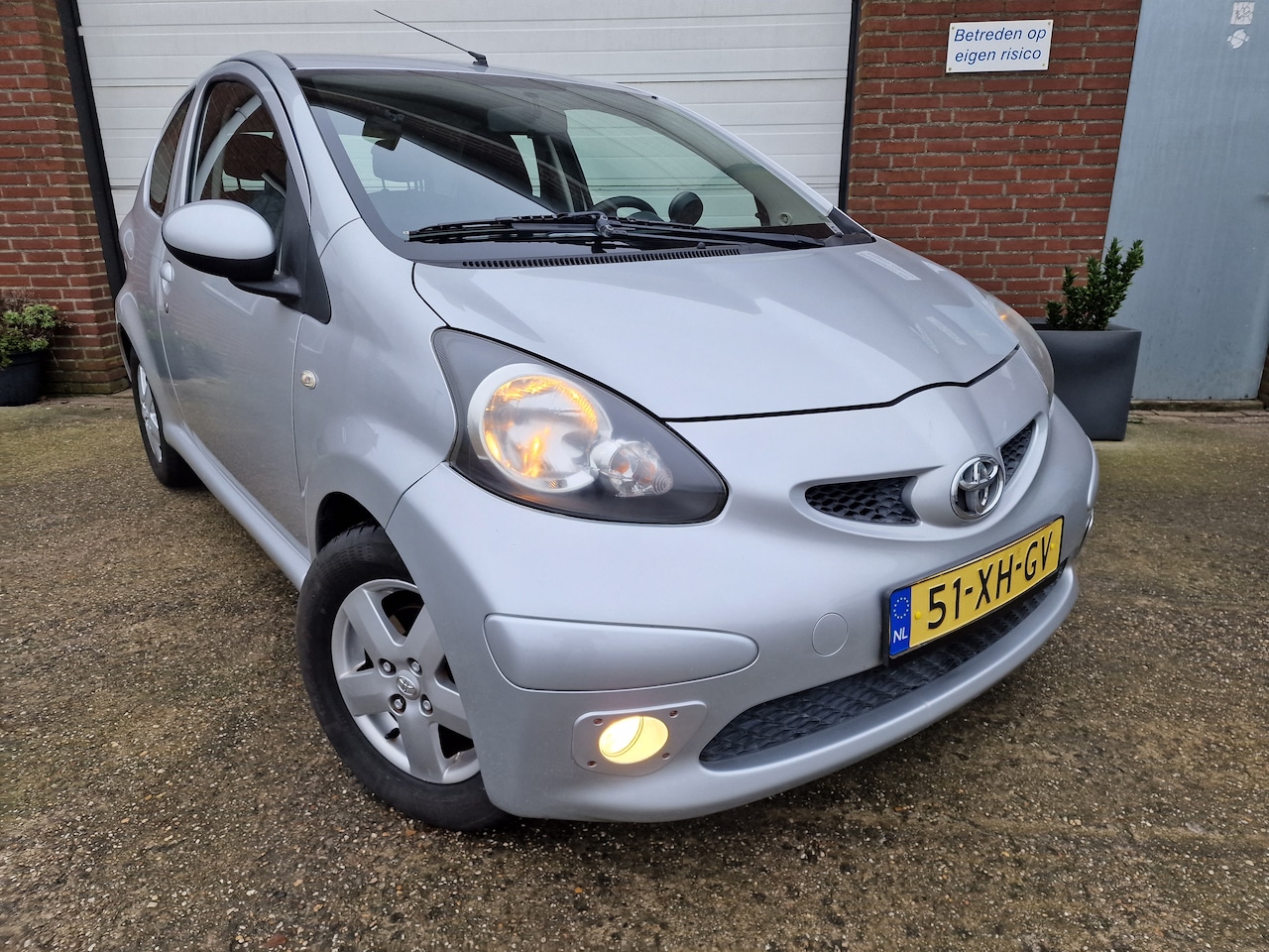 Toyota Aygo - 1.0-12V Sport In werkelijke top staat verkerende Toyota Aygo 1.0 12V Sport Airco. 106.995km. Nieuwe apk - AutoWereld.nl