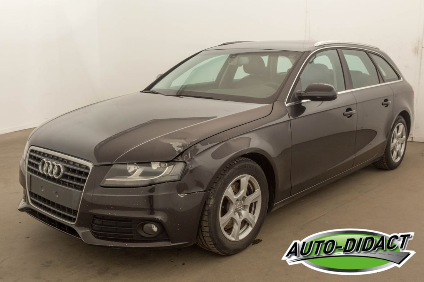 Audi A4 - 2.0 TDI Leer - AutoWereld.nl