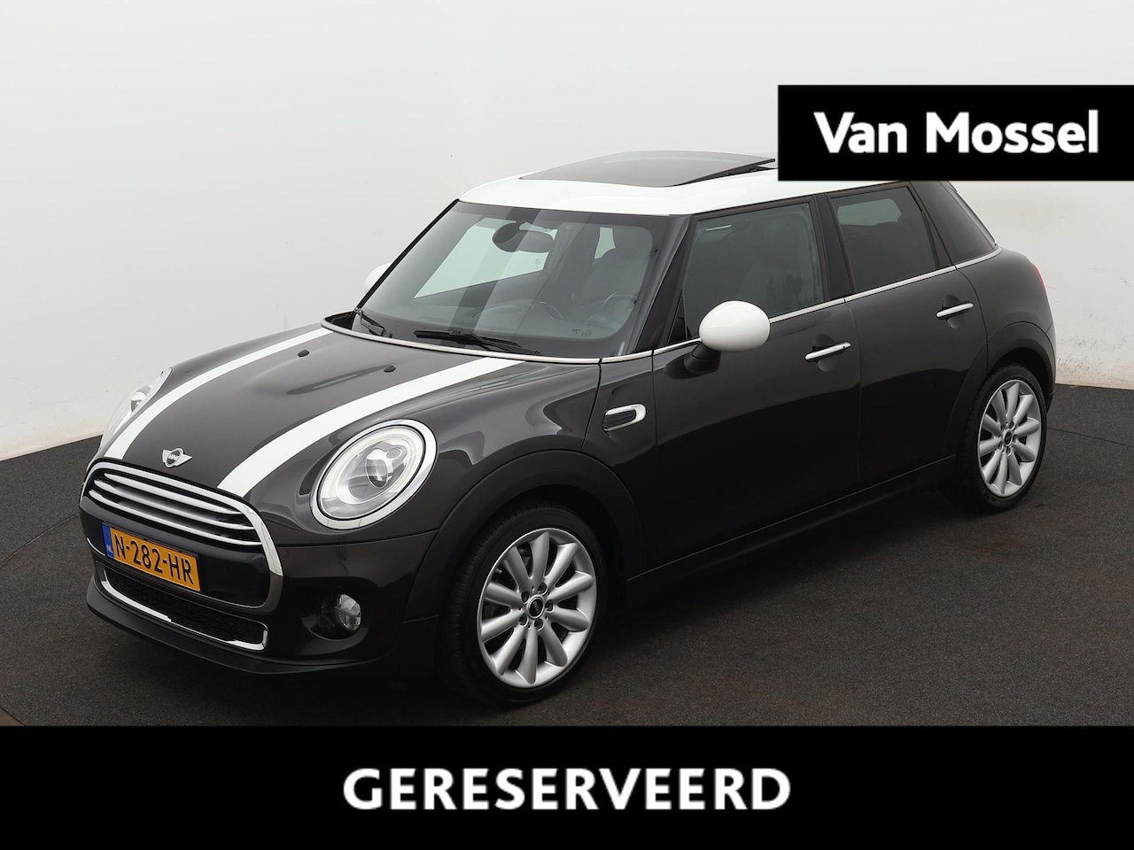 MINI Cooper - Mini 1.5 Pepper Business | PANORAMADAK | STOELVERWARMING | LEDER | ACHTERUITRIJCAMERA | NA - AutoWereld.nl