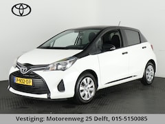 Toyota Yaris - 1.0 VVT-i BI-TONE BUSINESS PLUS AIRCO.5 DRS. GARANTIE TOT 9-2026