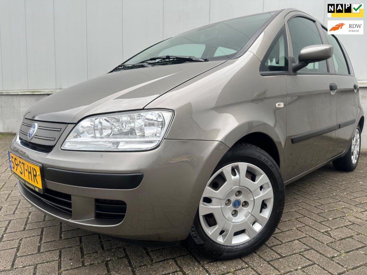 Fiat Idea - 1.4-16V Active AUTOMAAT, Airco, NL auto... - AutoWereld.nl