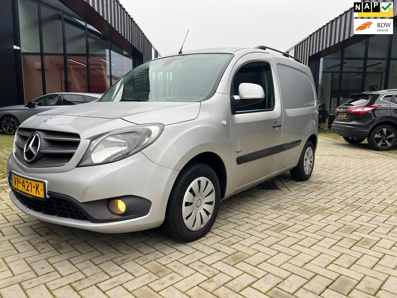 Mercedes-Benz Citan - 109 CDI BlueEFFICIENCY Airco Cruise PDC Elek pakket - AutoWereld.nl