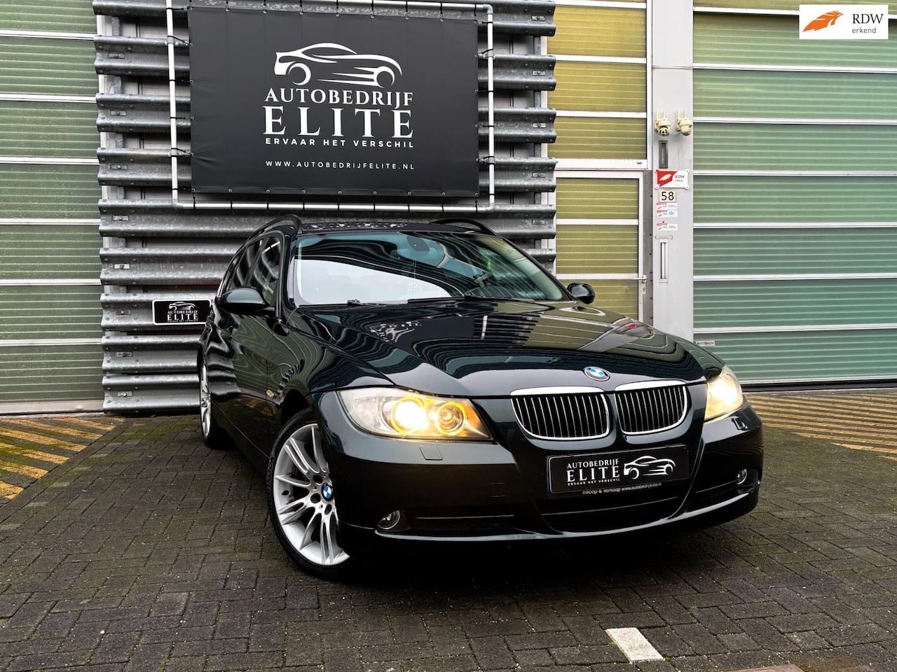 BMW 3-serie Touring - 330xi|Automaat|6 cilinder|4 wheel drive|258PK - AutoWereld.nl