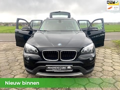 BMW X1 - SDrive18i Executive 5DR 150PK NAVI TREKHAAK VELGEN