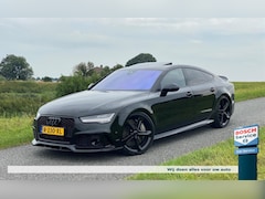 Audi RS7 - 605pk RS7 /PERFORMANCE/downpipe/keramische/sterrenhemel/carbon/head-up/keyless/VOLL