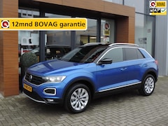 Volkswagen T-Roc - 1.5 TSI Sport | LED kopl | 17” | Adapt.cc | ECC | Priv.glas | Draadl.tellader | CarPlay |