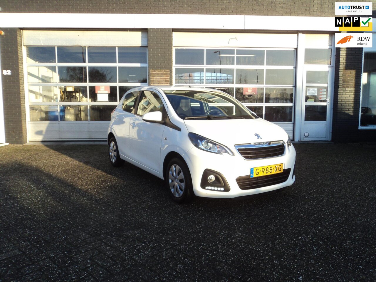 Peugeot 108 - 1.0 e-VTi Active Airco CPV - AutoWereld.nl