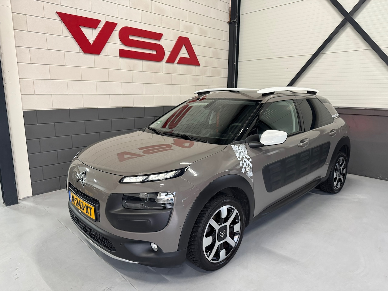 Citroën C4 Cactus - 1.2 PureTech Rip Curl 1.2 PureTech Rip Curl - AutoWereld.nl