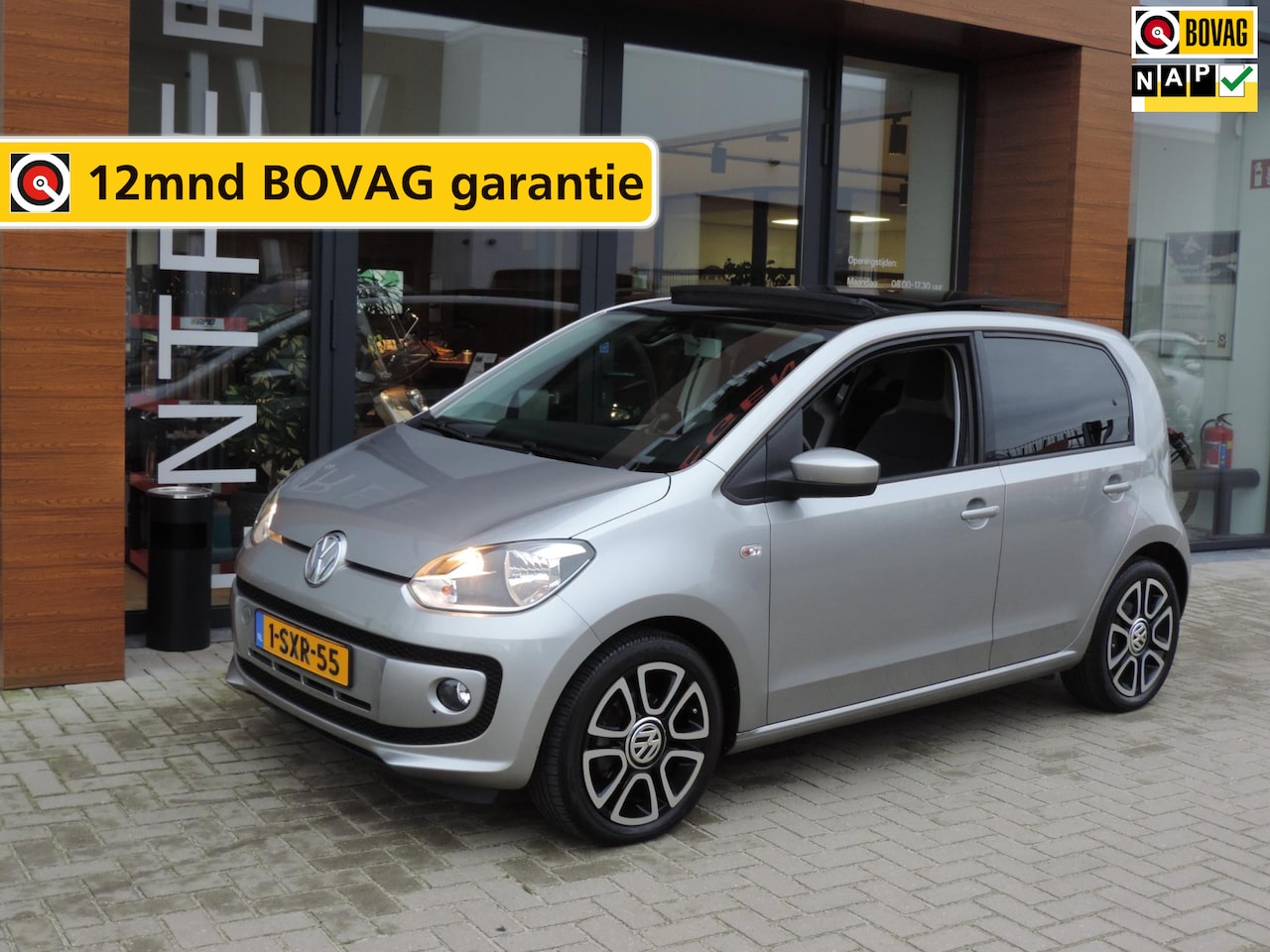 Volkswagen Up! - 1.0 High Up! 75PK 5deurs | Panoramadak | Cruise contr | 16'' Lmvelgen + allseason | PDC | - AutoWereld.nl