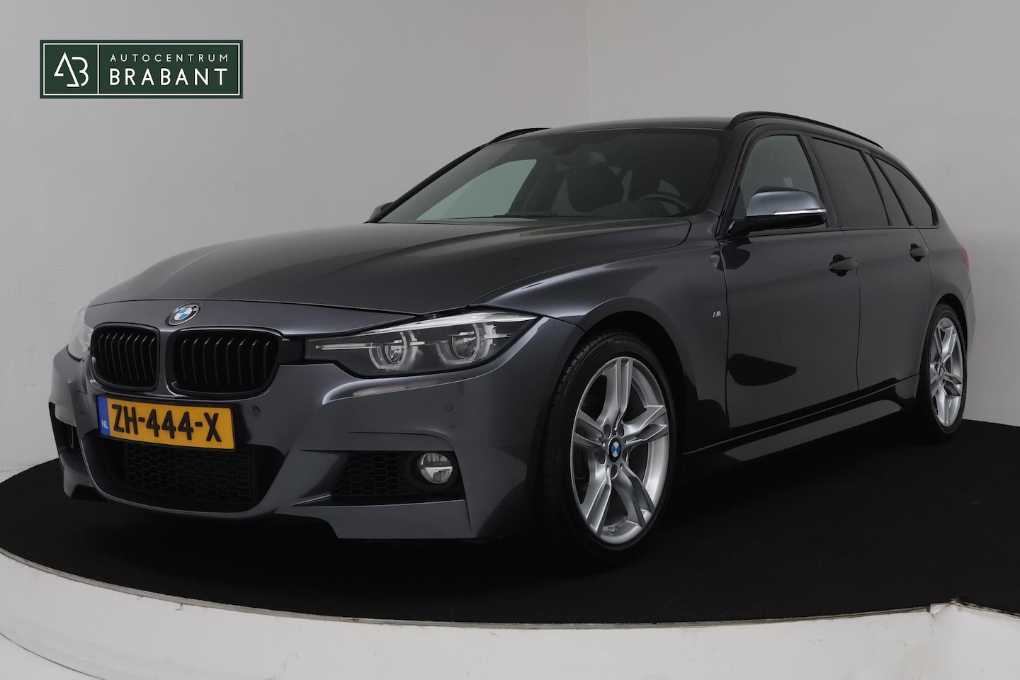 BMW 3-serie Touring - 318i M Sport Corporate Lease (GROOT-NAVIGATIE, STOELVERWARMING, LED, CAMERA, DEALER ONDERH - AutoWereld.nl