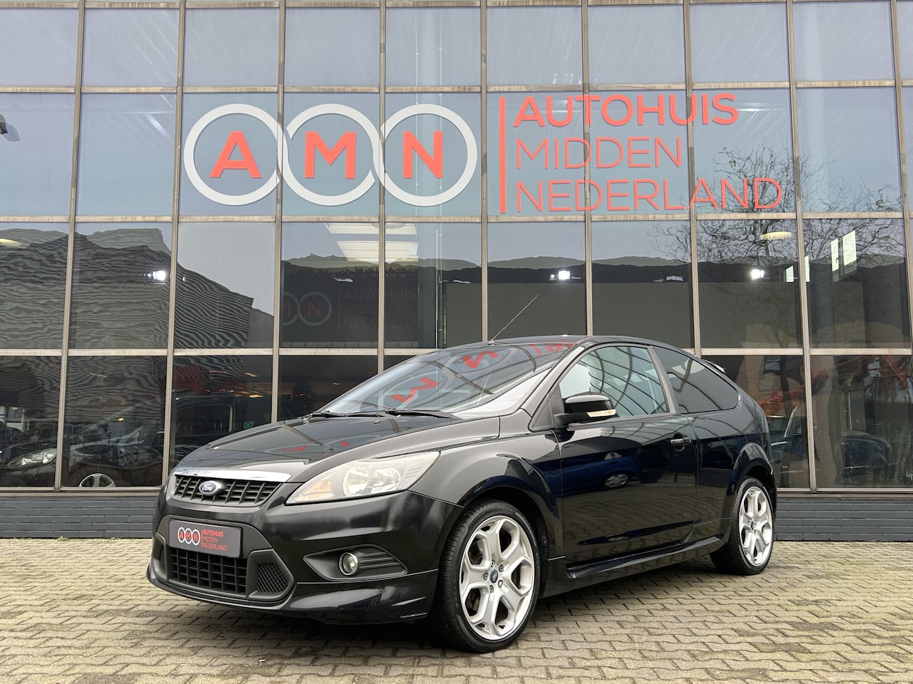 Ford Focus - 2.0 ST Pakket Elekpakket,Stoelverwarming,LMV17”, - AutoWereld.nl