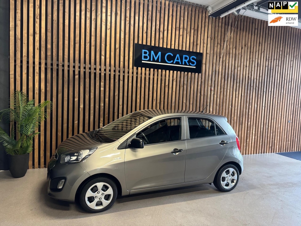 Kia Picanto - 1.0 CVVT Airco 1.0 CVVT Airco,1e eigenaar,Weinig KM,5 Deurs - AutoWereld.nl