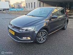 Volkswagen Polo - Comfortline 1.0 Clima / Stoelverwarming / PDC