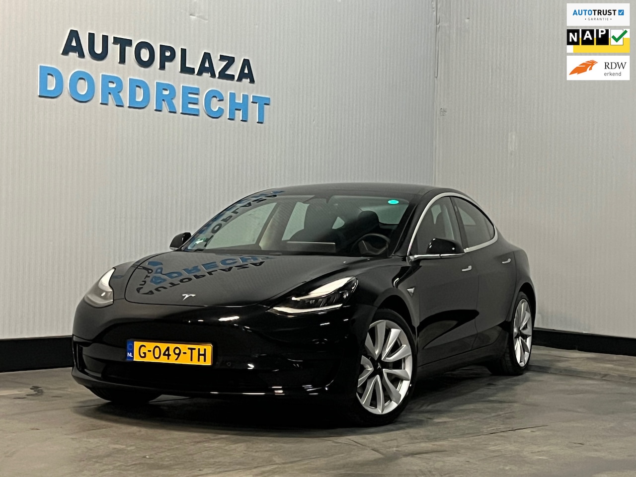 Tesla Model 3 - Standard RWD Plus 60 kWh TREKHAAK AUTOPILOT - AutoWereld.nl