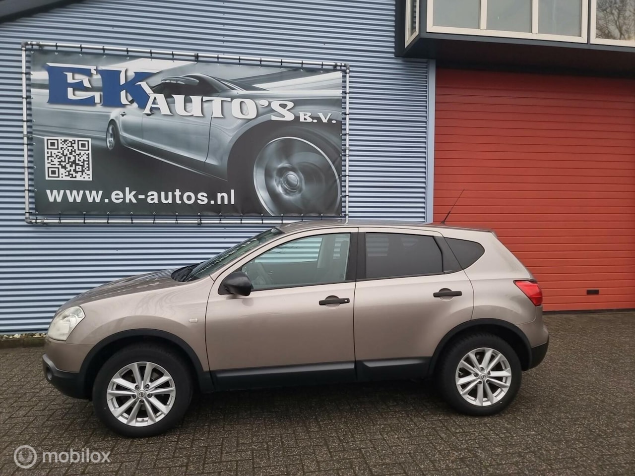 Nissan Qashqai - 1.6. Cruise-control, Koude airco, Trekhaak. - AutoWereld.nl