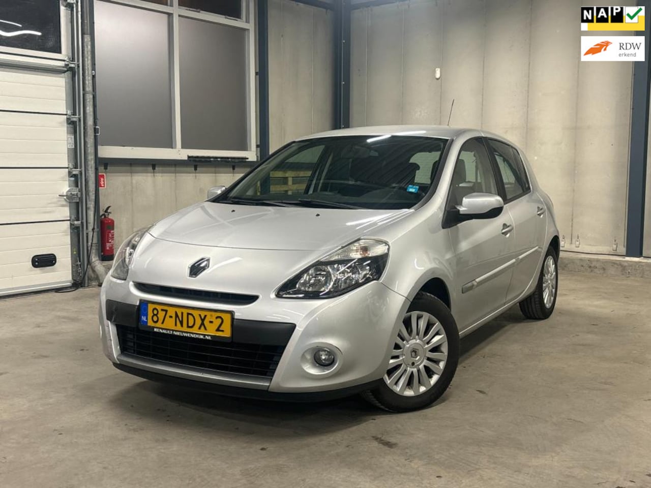 Renault Clio - 1.2 Collection |NWE Riem|Airco|Cruise Control| - AutoWereld.nl