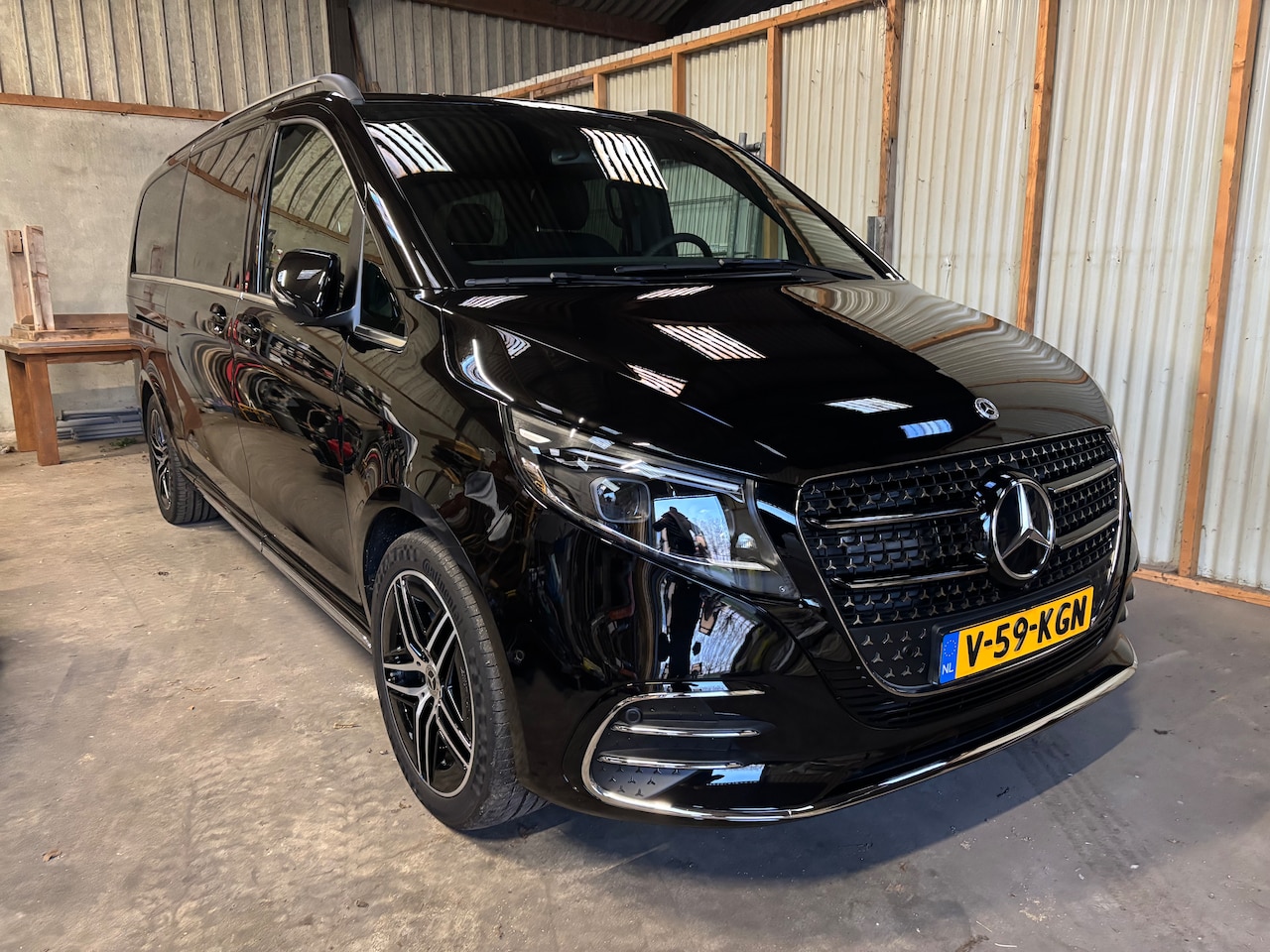 Mercedes-Benz V-klasse - V300d 4 Matic Airmatic extra lang - AutoWereld.nl