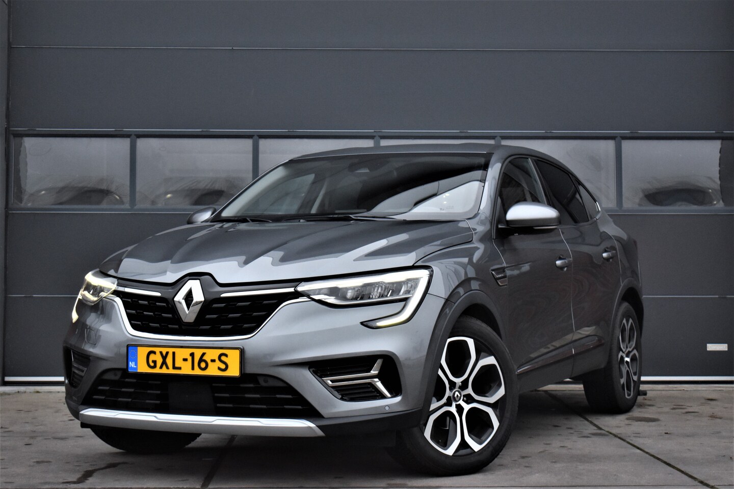 Renault Arkana - 1.3 TCe 140 Automaat Carplay - Navi - Cruise - Camera - Pdc - AutoWereld.nl