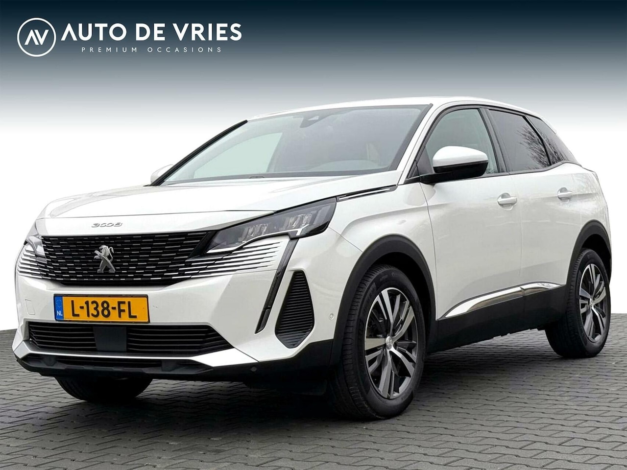 Peugeot 3008 - 1.2 PureTech 130pk Allure | Navigatie | Half leder | Camera | Privacy glass - AutoWereld.nl