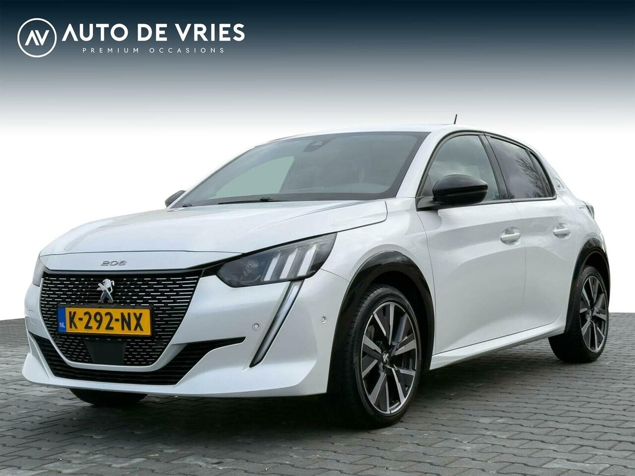 Peugeot 208 - 1.2 PureTech 101pk GT-Line Pack | Drive Assist | Full LED | Stoelverwarming - AutoWereld.nl