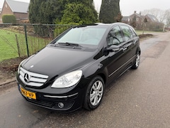 Mercedes-Benz B-klasse - 200 AUTOMAAT LEER STOELVERWARMING