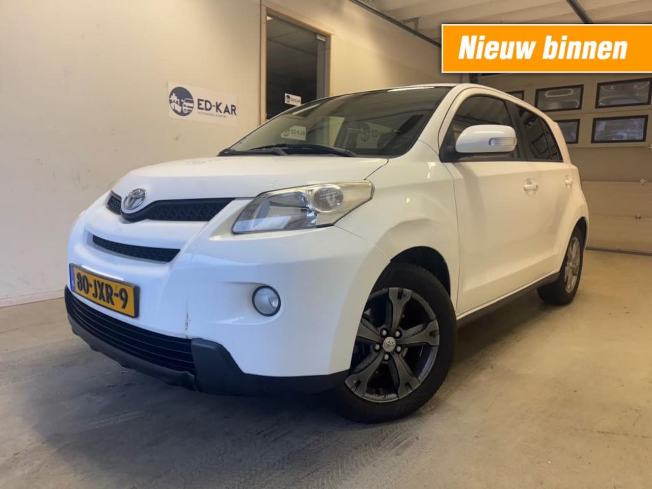 Toyota Urban Cruiser - 1.3 VVT-i Dynamic CLIMA NAVI KETLESS 2DE EIG. NAP APK 6-2025 - AutoWereld.nl