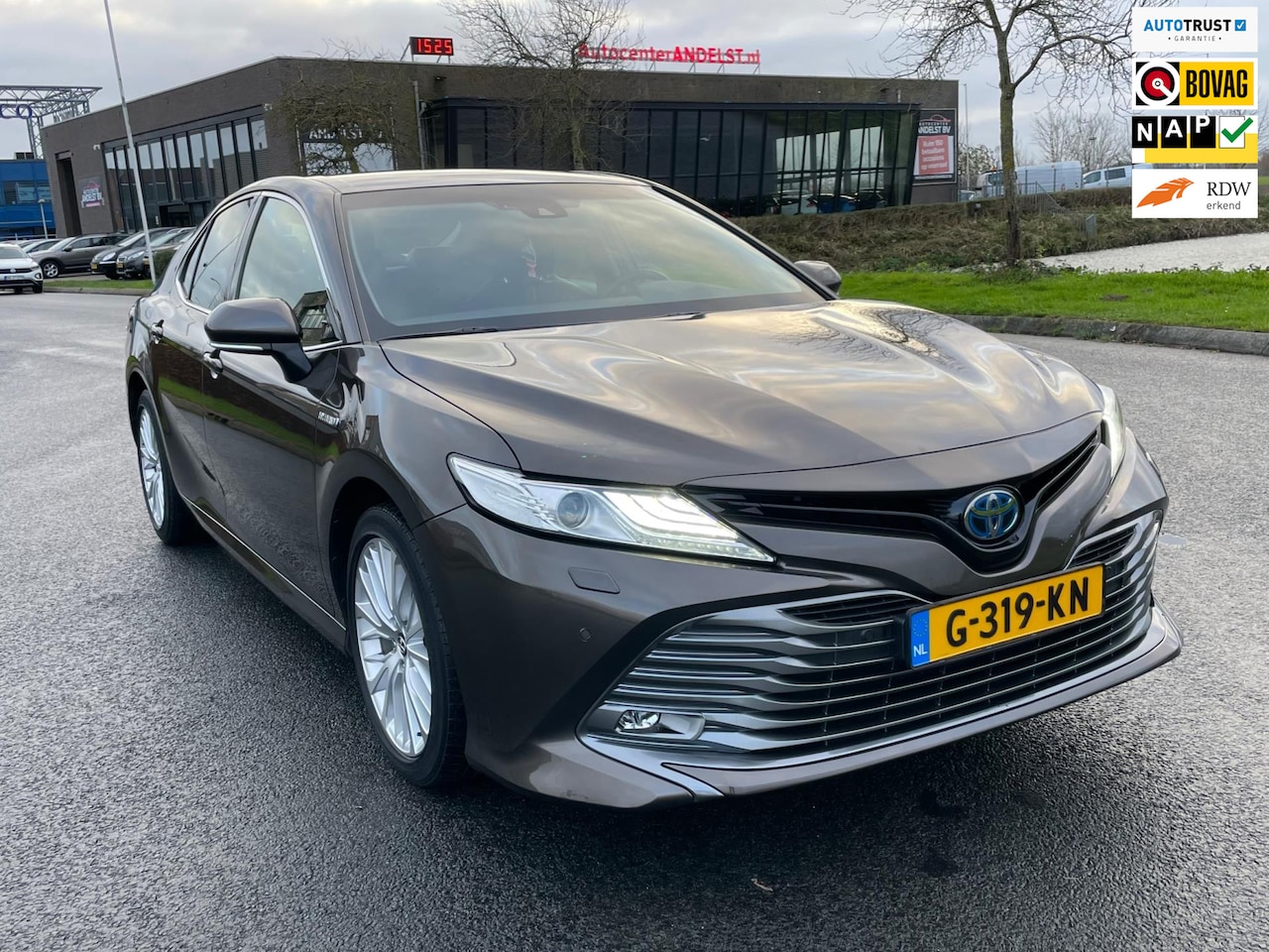 Toyota Camry - 2.5 Hybrid Business Intro 2.5 Hybrid Business Intro, Aut, 1e eig, Geen import, Nap, Volledig oh! - AutoWereld.nl