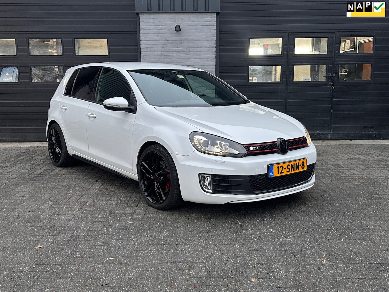 Volkswagen Golf - 2.0 GTI 2.0 GTI, Dynaudio, Camera, Nette NL auto! - AutoWereld.nl