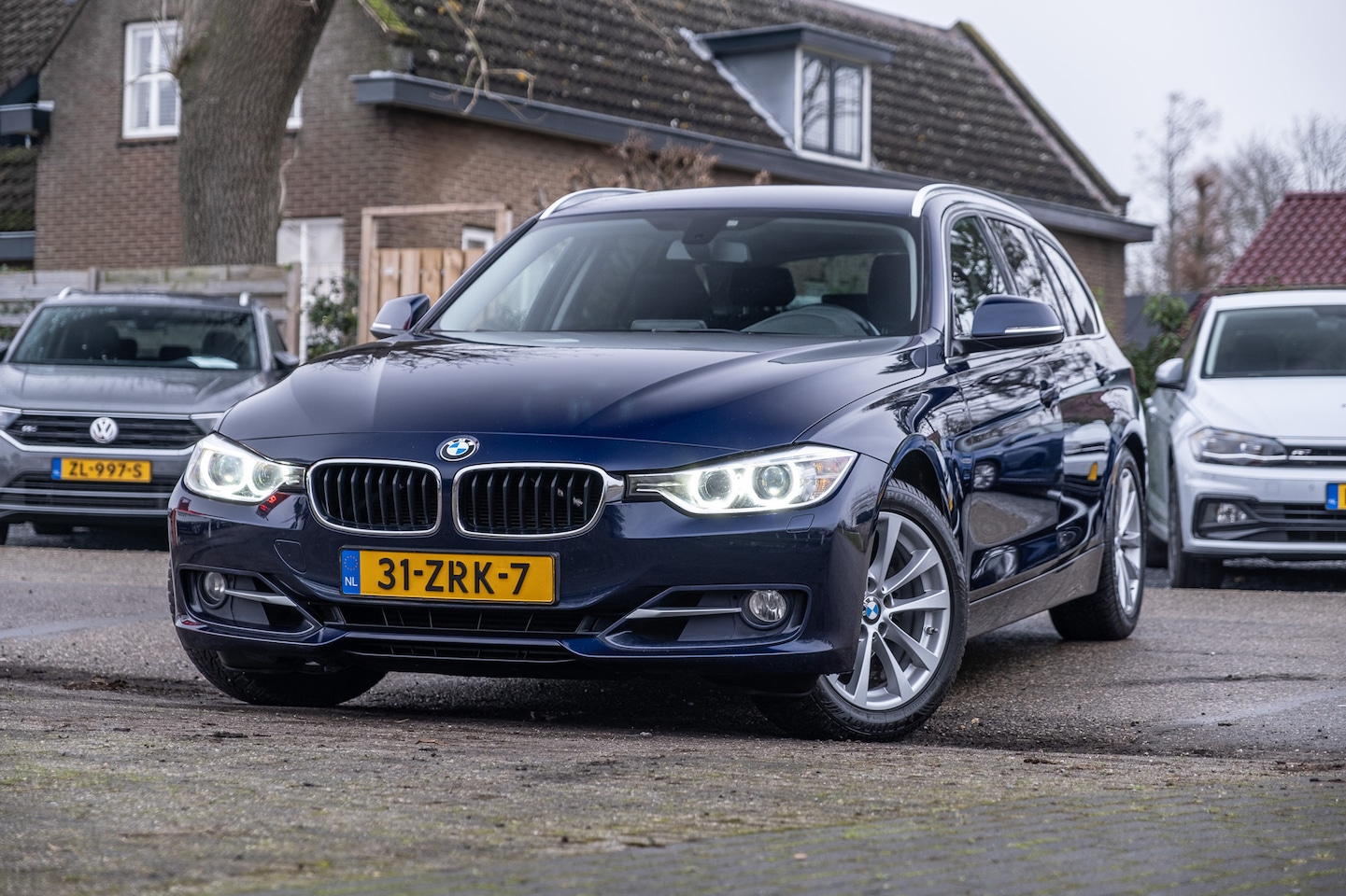 BMW 3-serie Touring - 2.0 I 320 125KW High Executive 12 maanden bovag-garantie rijklaar!! - AutoWereld.nl