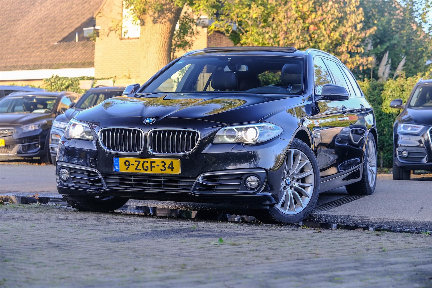 BMW 5-serie Touring - 518d 150pk Automaat Luxury Edition sportstoelen panoramadak leer rijklaar bovag-garantie - AutoWereld.nl