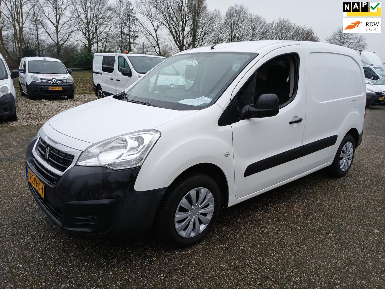 Peugeot Partner - 120 1.6 BlueHDi 100 L1 Premium S&S automaat airco cruise pdc - AutoWereld.nl