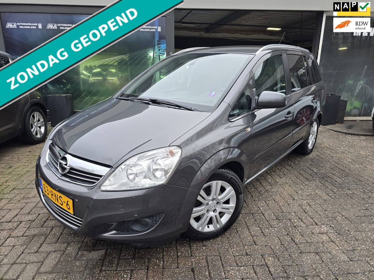 Opel Zafira - 1.8 Cosmo | 2E EIGENAAR | 12MND GARANTIE | 7PERS | NAVI | CRUISE | - AutoWereld.nl