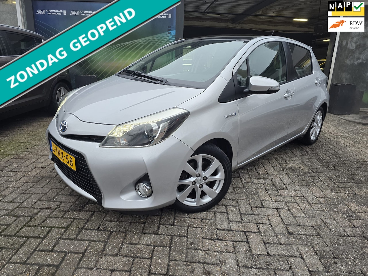 Toyota Yaris - 1.5 Full Hybrid Dynamic | 2E EIGENAAR | 12MND GARANTIE | NW APK | PANO DAK | CAMERA | - AutoWereld.nl