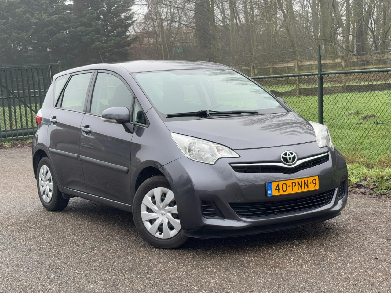 Toyota Verso S - 1.3 VVT-i Comfort /NAP/Airco/Trekhaak/ - AutoWereld.nl