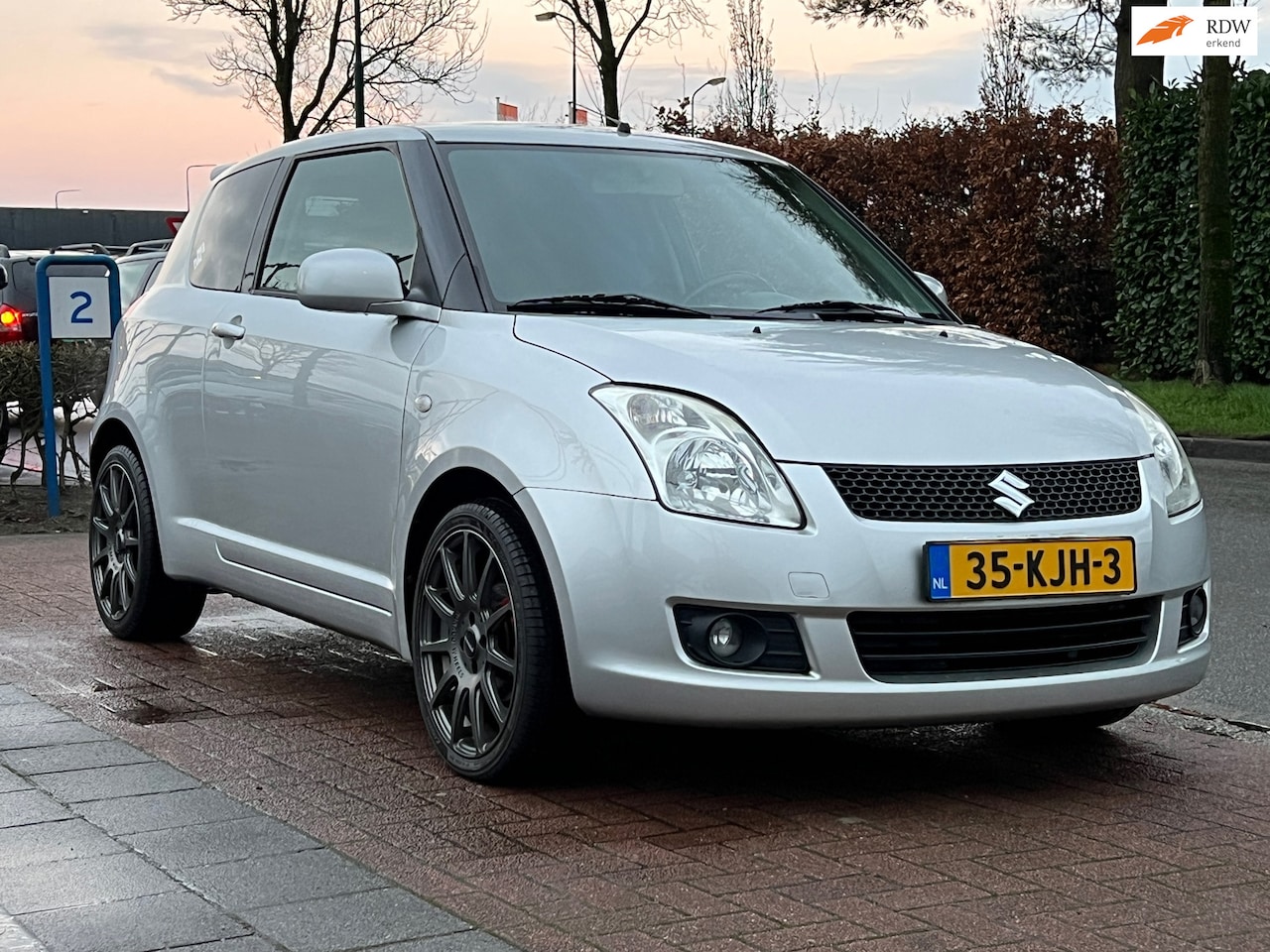 Suzuki Swift - 1.3 *APK 01-2026! |136.229KM! - AutoWereld.nl