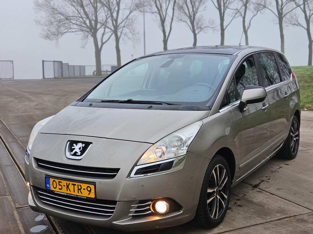 Peugeot 5008 - 1.6 THP ST Premiere 7p. 1.6 THP ST Premiere 7p. - AutoWereld.nl